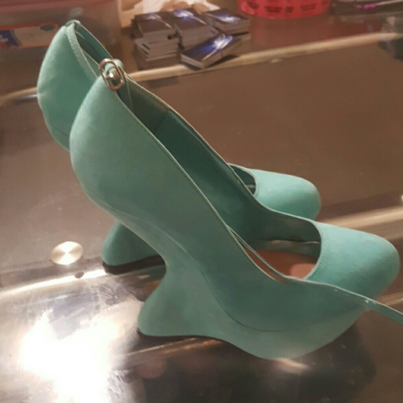 Turquoise Wedges - Picture 4 of 4